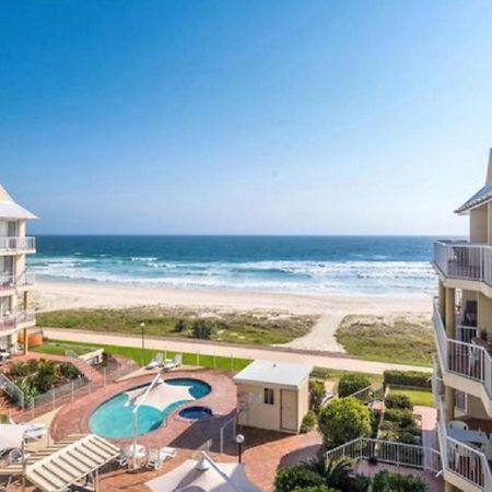 גולד קוסט Crystal Beachfront Apartments מראה חיצוני תמונה