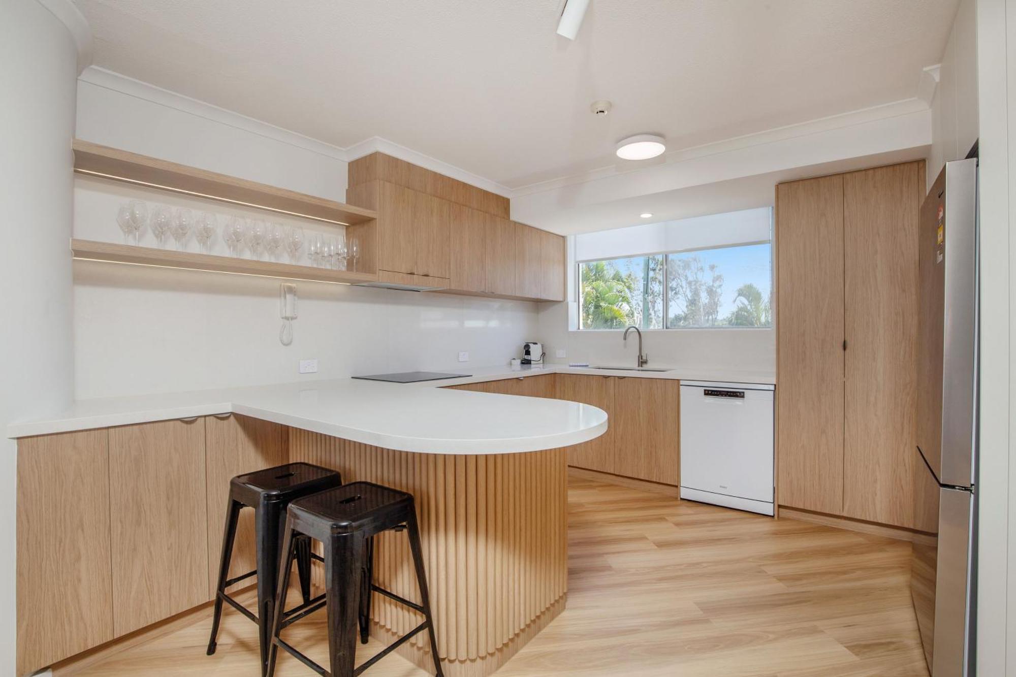 גולד קוסט Crystal Beachfront Apartments מראה חיצוני תמונה