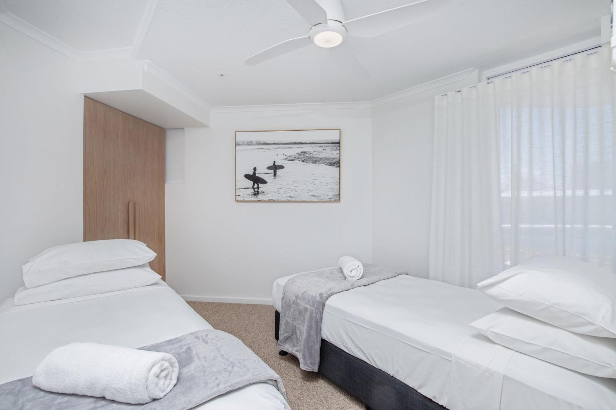 גולד קוסט Crystal Beachfront Apartments מראה חיצוני תמונה