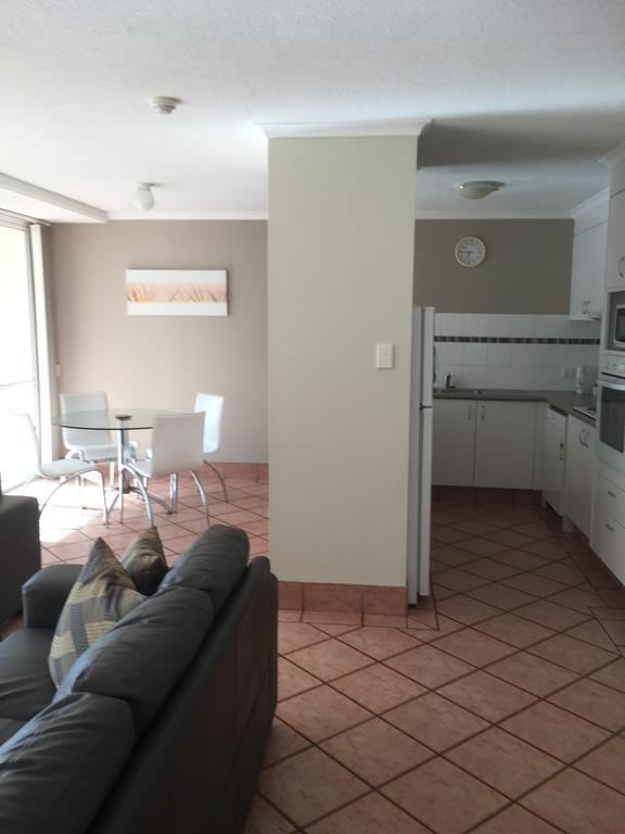 גולד קוסט Crystal Beachfront Apartments מראה חיצוני תמונה