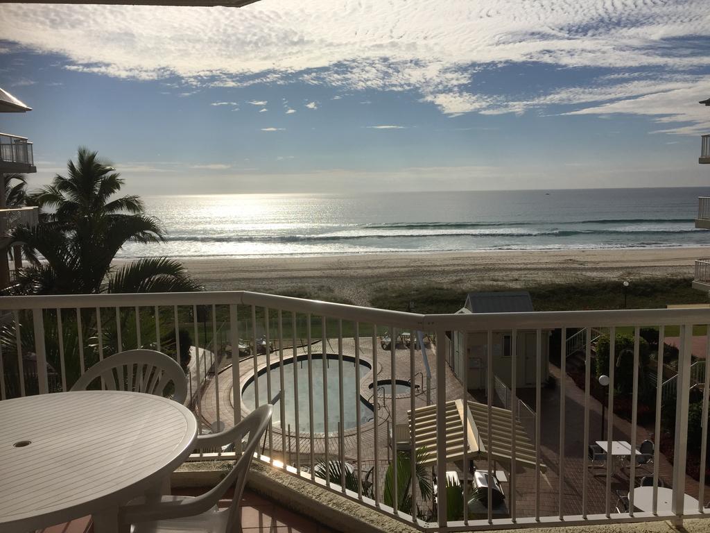 גולד קוסט Crystal Beachfront Apartments מראה חיצוני תמונה