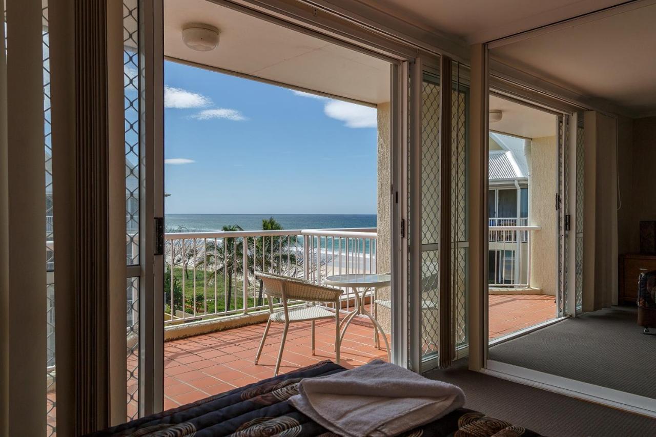 גולד קוסט Crystal Beachfront Apartments מראה חיצוני תמונה
